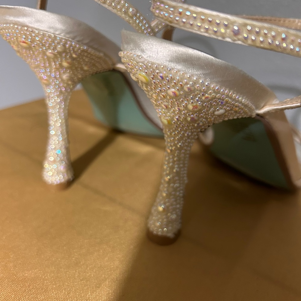 Betsey Johnson Strappy Gold Heels • Size 7.5 (true to size) - Picture 8 of 15